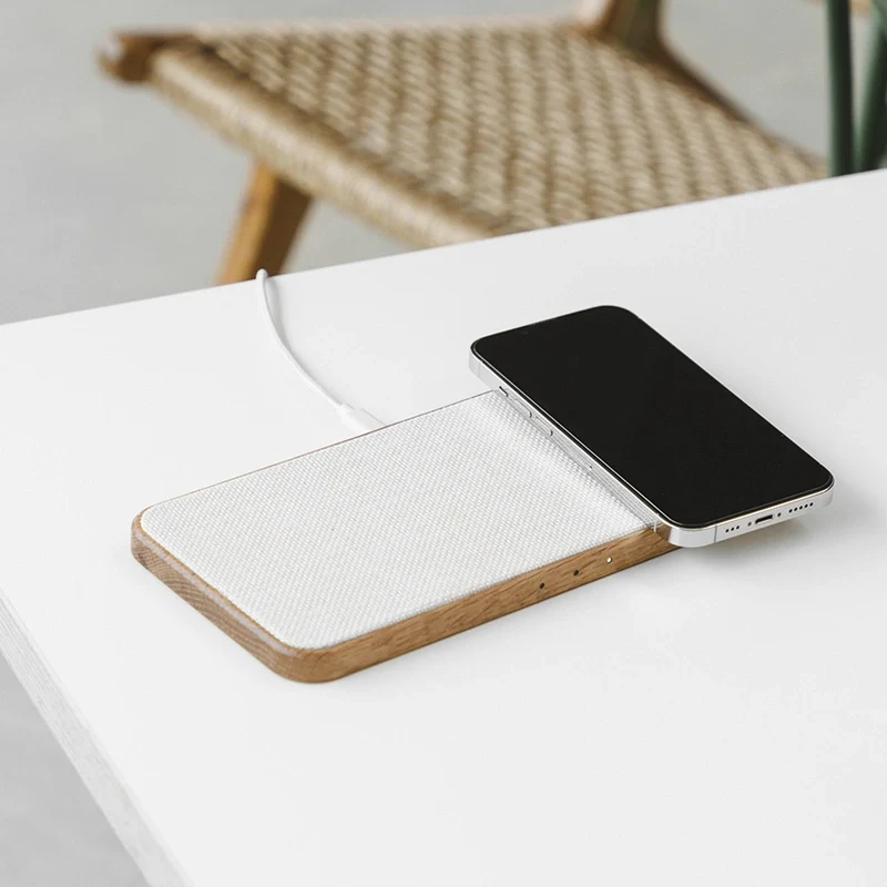 Station de recharge inductive 30 W en bois, lot