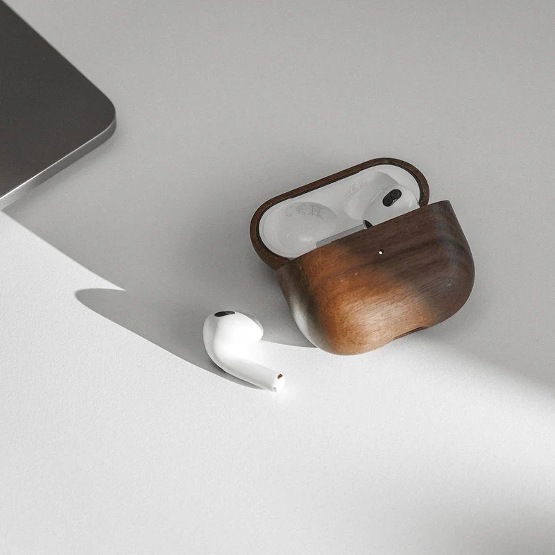 Étui pour Airpods en bois