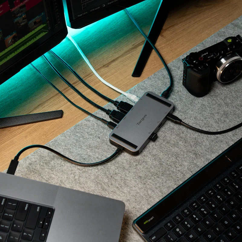 Station d'accueil mobile USB4 double vidéo avec passage EPR 140 W