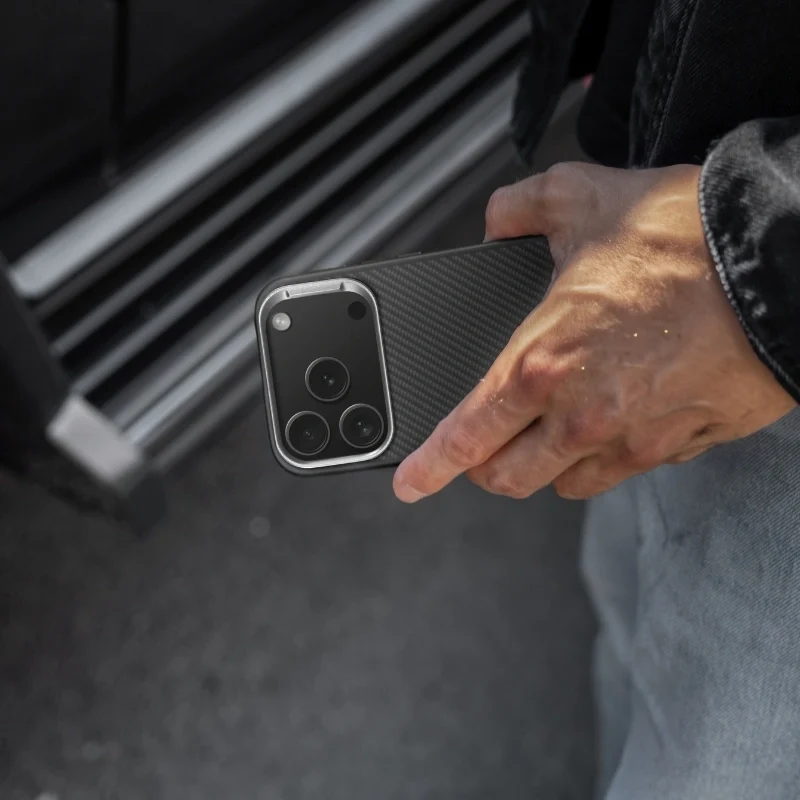 iPhone 17 Pro Max Carbon Case avec MagSafe