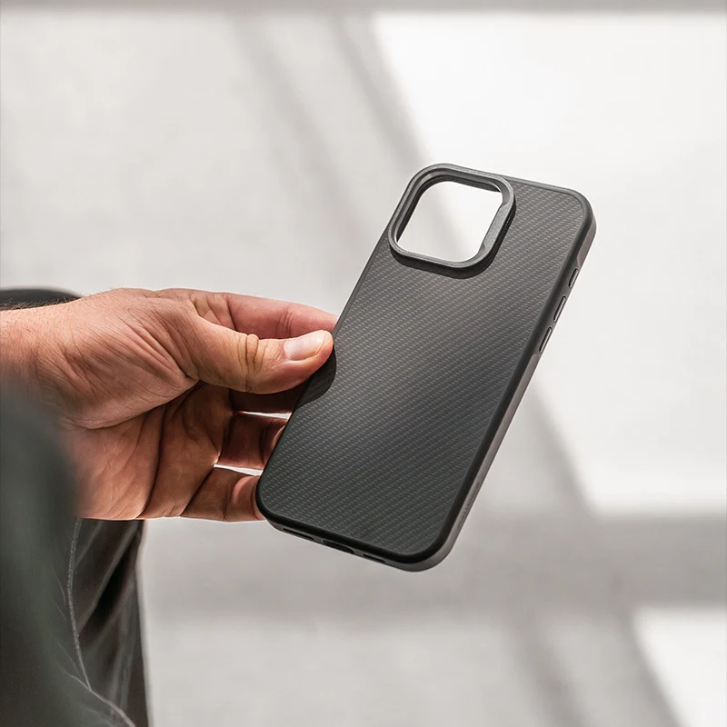 iPhone 16 Pro Carbon Case avec MagSafe