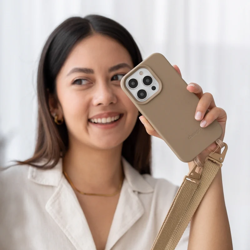 Étui pour téléphone portable iPhone 16 avec sangle