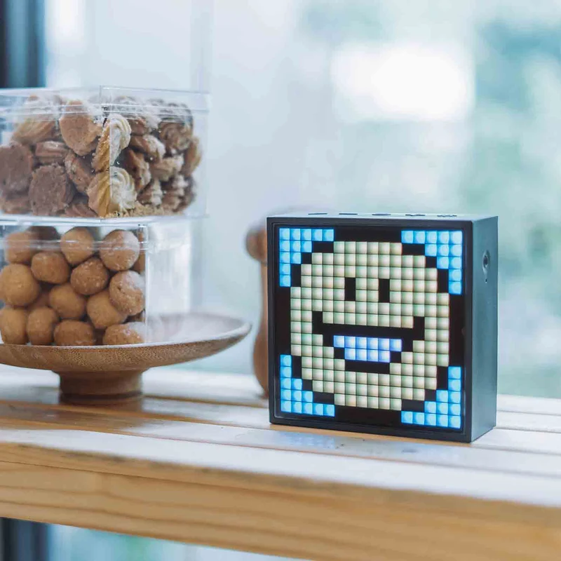 Enceinte Bluetooth Divoom Timebox-Evo — façade LED pixel art 16×16, 6 W
