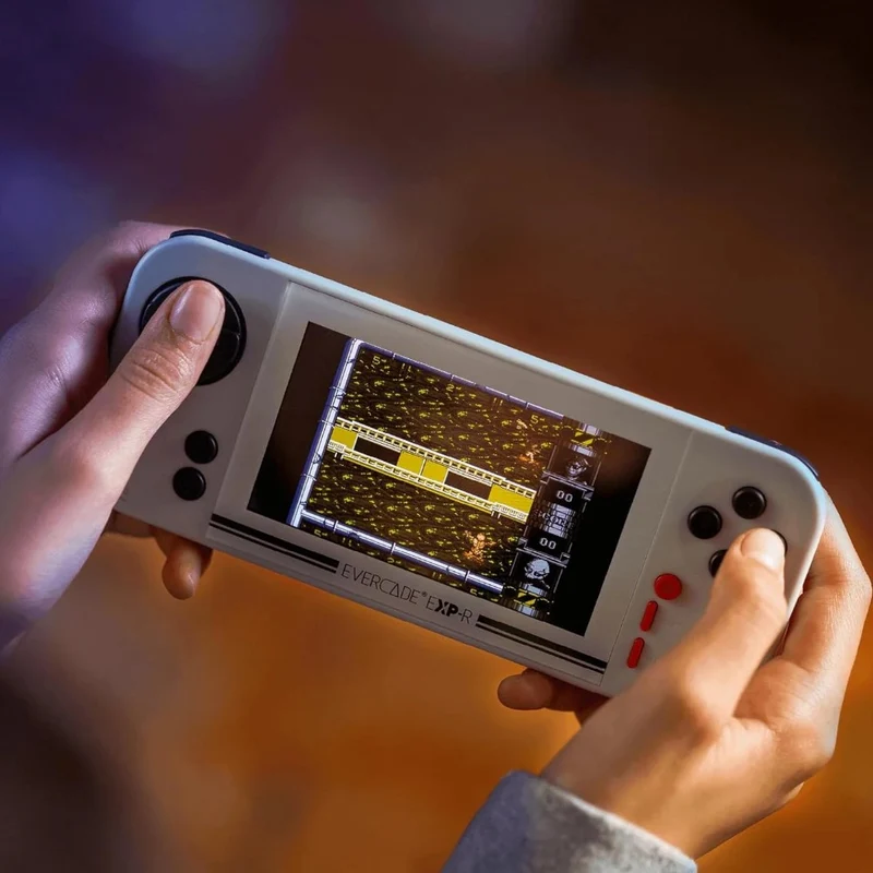Evercade EXP-R — console de poche à cartouches Evercade, écran IPS 4,3 pouces et mode TATE