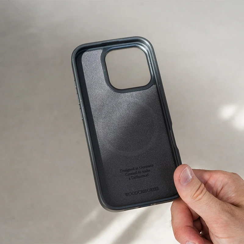 Étui iPhone 16 Pro Noix