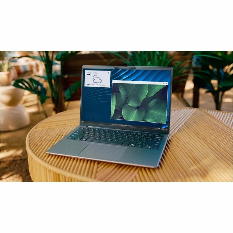 Ordinateur portable Dell Latitude 5000 5455 14" Copilot+ - Full HD Plus - Qualcomm Snapdragon X Plus X1P-64-100 - 16 Go - SSD 512 Go - Clavier anglais (États-Unis) - Gris Titane 031T2