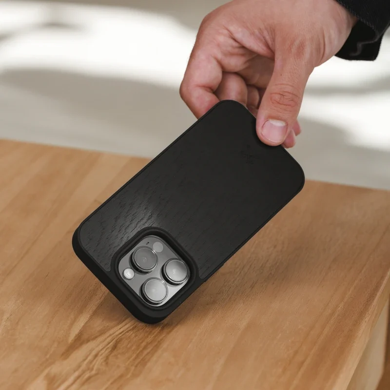 Étui pour iPhone 13 Pro Black Series