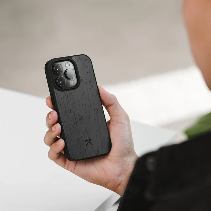 Étui pour iPhone 13 Black Series