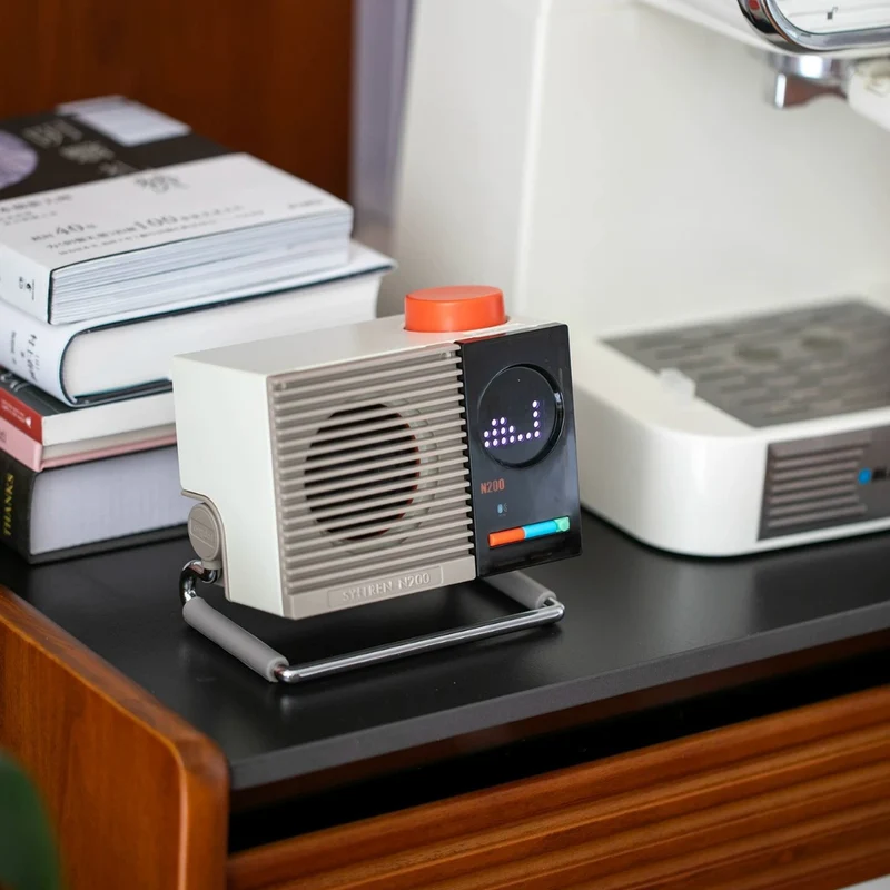 Enceinte Bluetooth Syitren N200 — afficheur à matrice de points et support inclinable