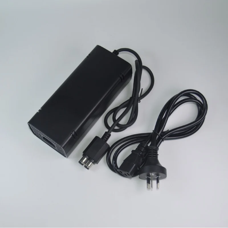 Bloc d'alimentation Xbox 360 Slim 135 W — 12 V, cordon EU