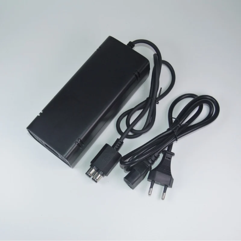 Bloc d'alimentation Xbox 360 Slim 135 W — 12 V, cordon EU