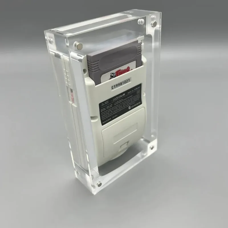 Vitrine acrylique Game Boy Color — capot magnétique anti-poussière