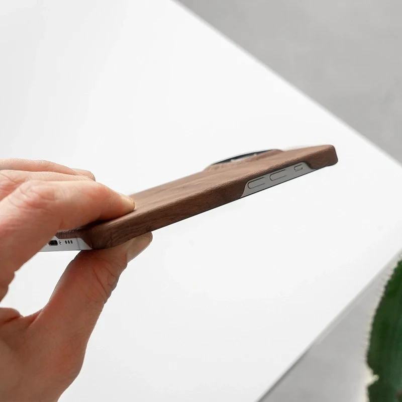 Coque iPhone en bois fine