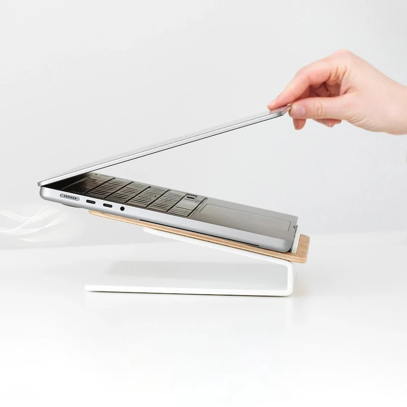 Rehausse pour ordinateur portable en chêne