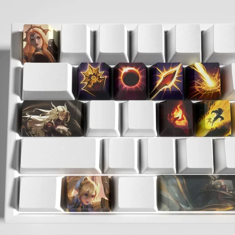 Keycaps Leona League of Legends – l'or solaire sur clavier blanc