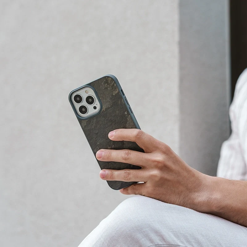 Étui iPhone 13 Pro Pierre
