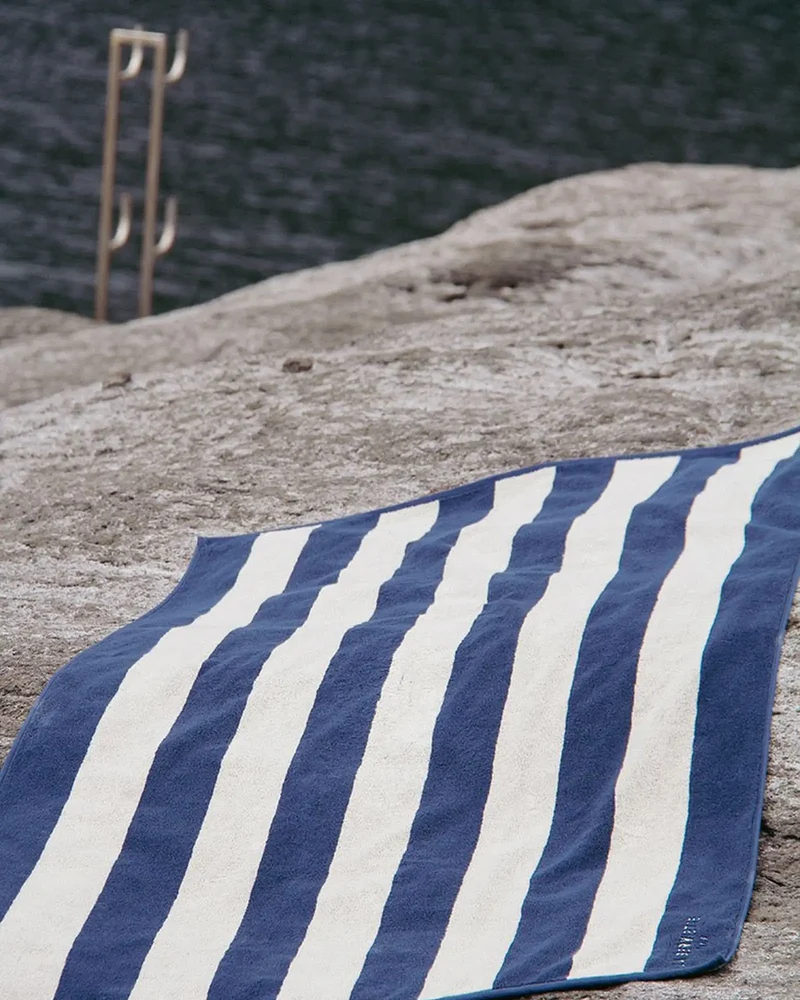Serviette de plage 90x170 Rayures Riviera La Serviette Paris à personnaliser