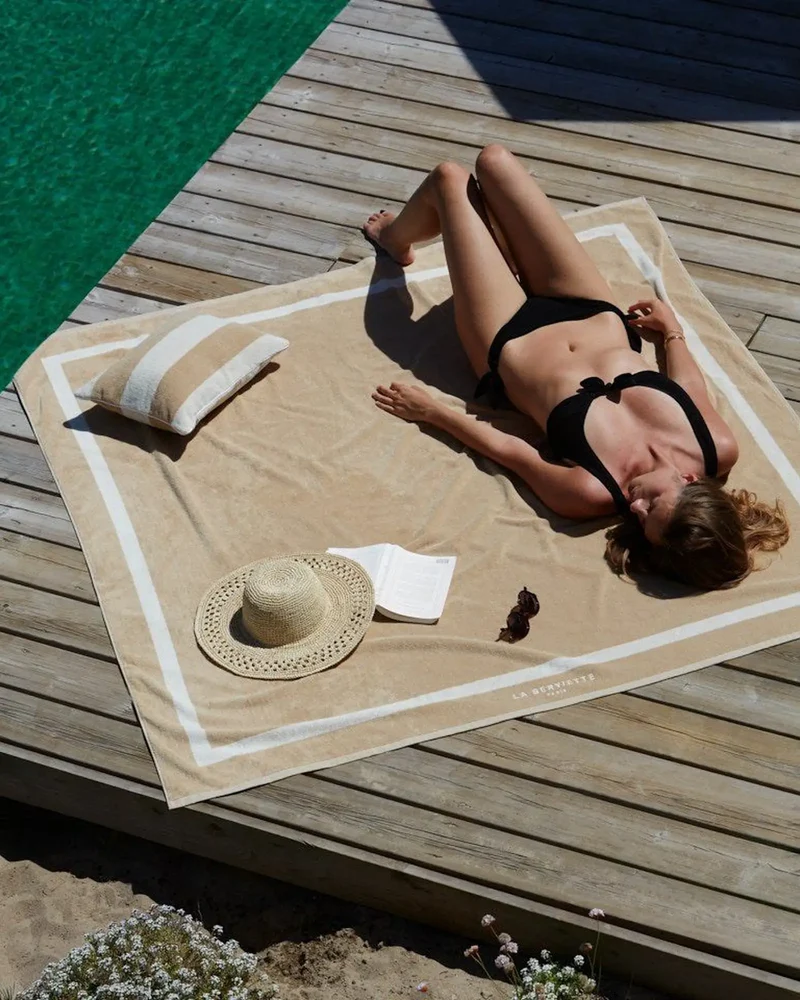 Serviette de plage XXL coton longues fibres La Serviette Paris à personnaliser