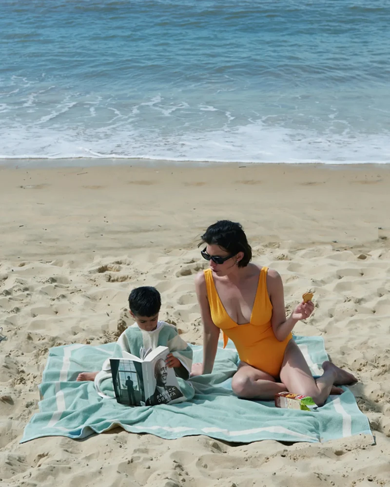 Serviette de plage XXL coton longues fibres La Serviette Paris à personnaliser