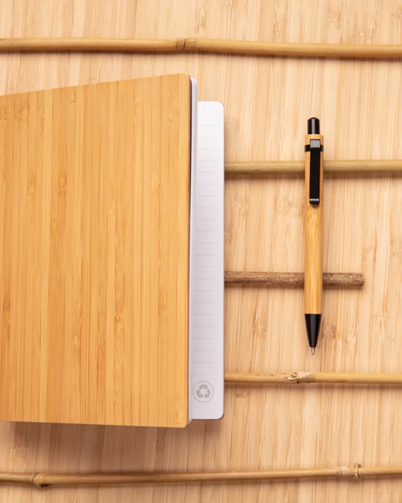 Carnet de notes A5 en bambou avec stylo à personnaliser