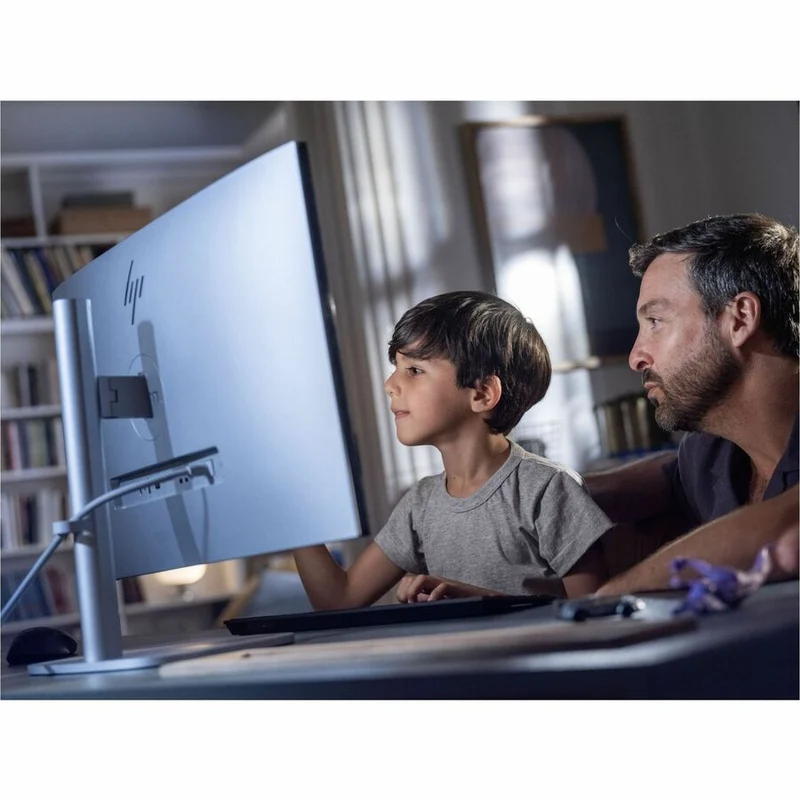 Ordinateur tout-en-un HP EliteStudio 8 AiO G1i - Intel Core Ultra 5 235 - Technologie vPro - 16 Go - SSD 512 Go - Écran tactile QHD 27" - Bureau - Argent Pike C7GL7UT#ABC