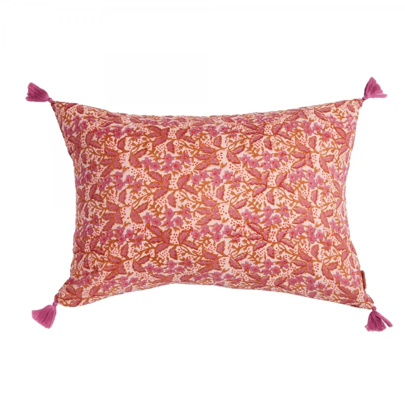 Coussin à fleurs mauve
