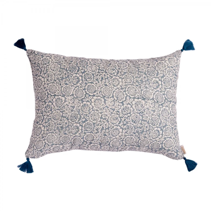 Coussin à fleurs bleu gris
