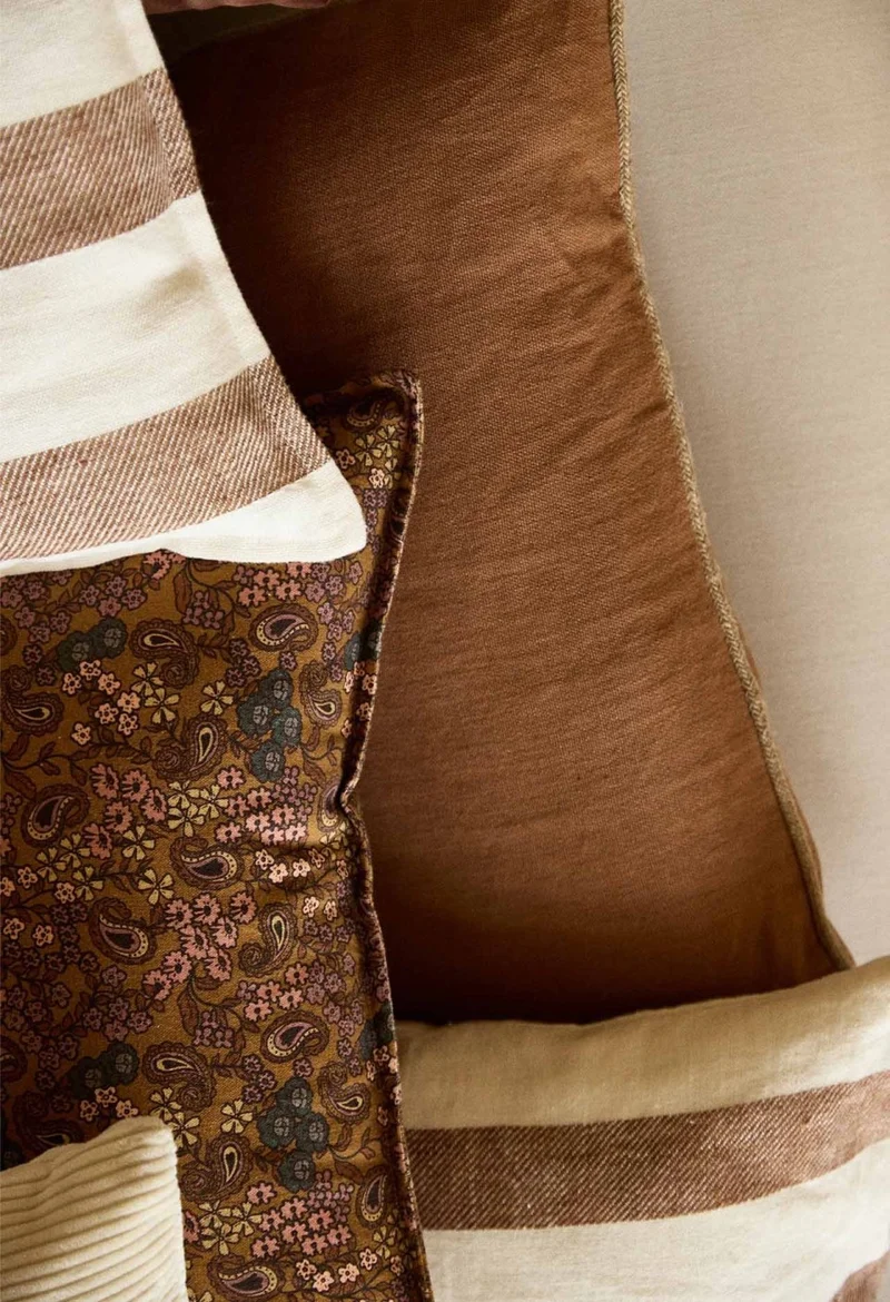 Coussin arabesque tabac