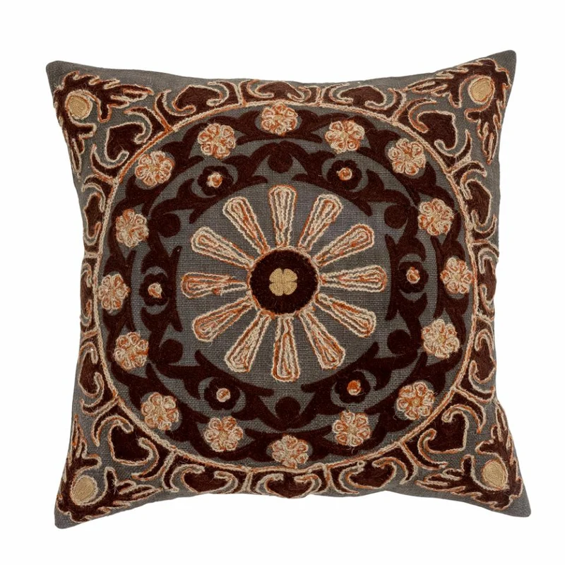 Coussin brodé