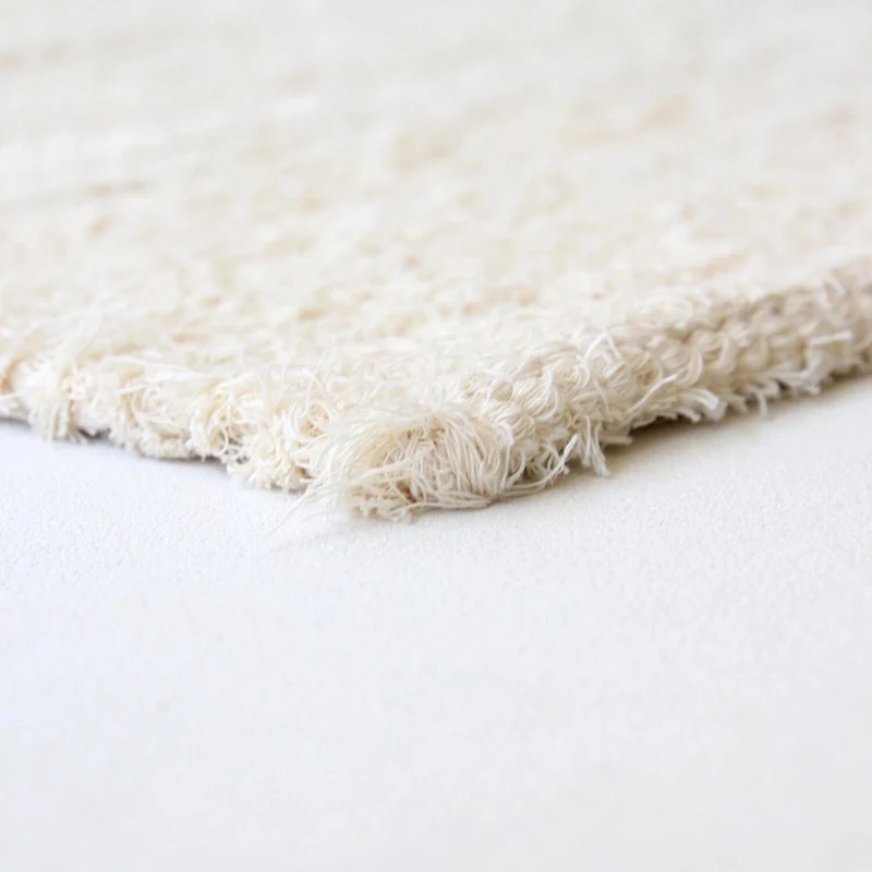 Tapis blanc rayure noire - plusieurs tailles