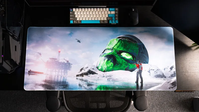 "Frozen Paradise" — Oilrat Deskmat