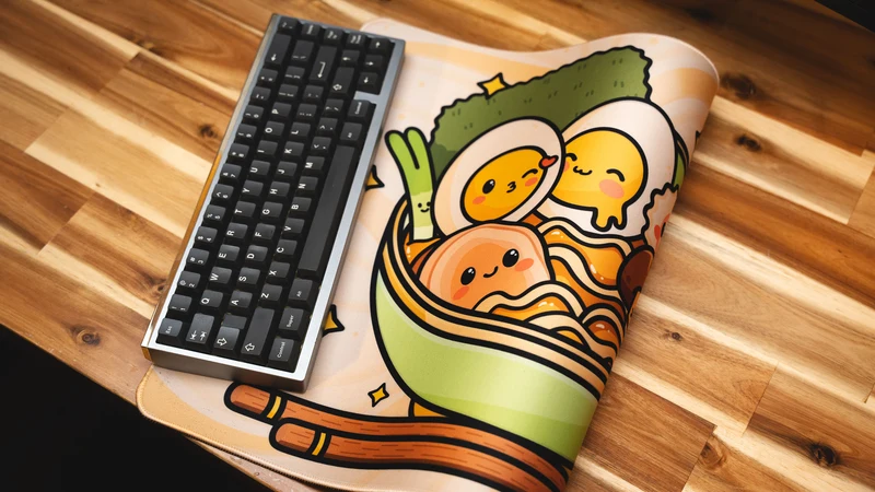 "Ramen & Friends" — Kawaii Deskmat