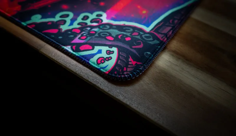 "The Void's Grip" — Zizaran Deskmat