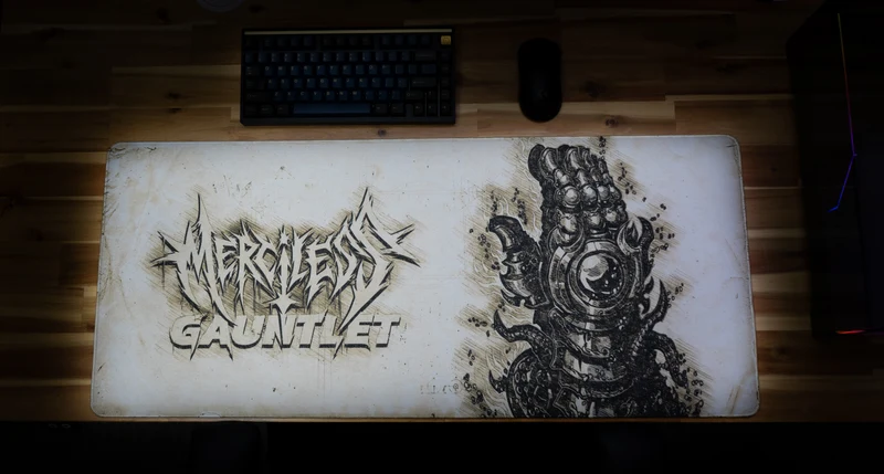 "Hand of the Merciless" — Zizaran Deskmat