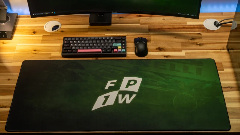 "Apex Grip" — FP1Will Deskmat
