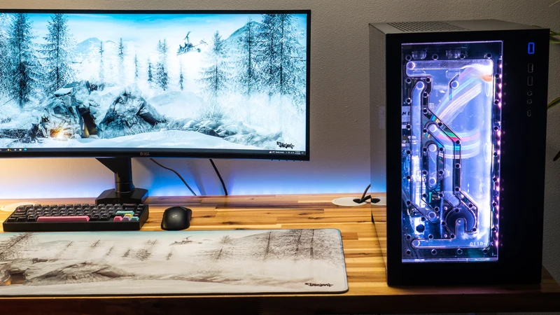 "Snowscape" — Tahliaaj Deskmat
