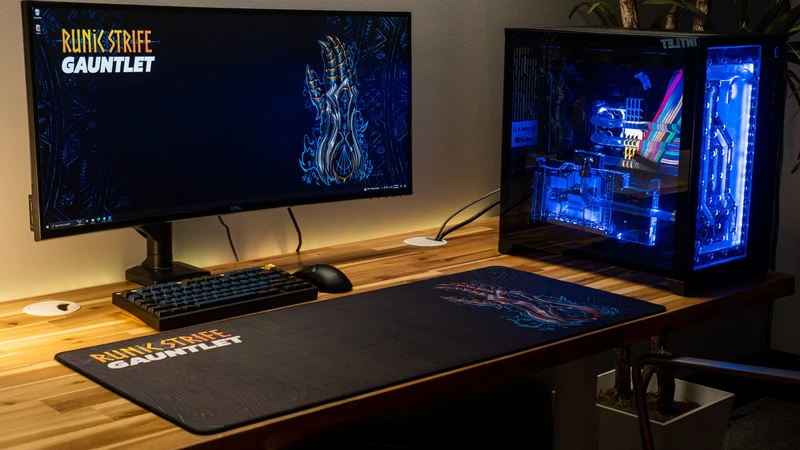 "Runic Strife Gauntlet" — Zizaran Deskmat