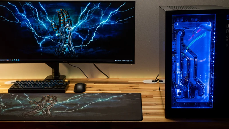 "Into the Mist" — Zizaran Deskmat