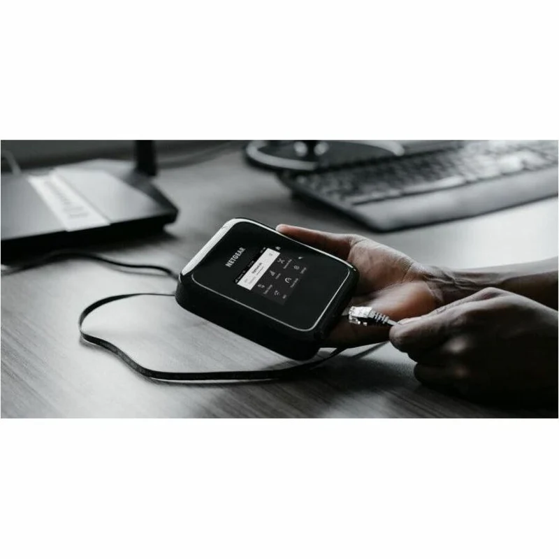 Routeur sans fil/modem Ethernet cellulaire Netgear Nighthawk M6 MR6550 Wi-Fi 6E IEEE 802.11 a/b/g/n/ac/ax MR6550-100PAS