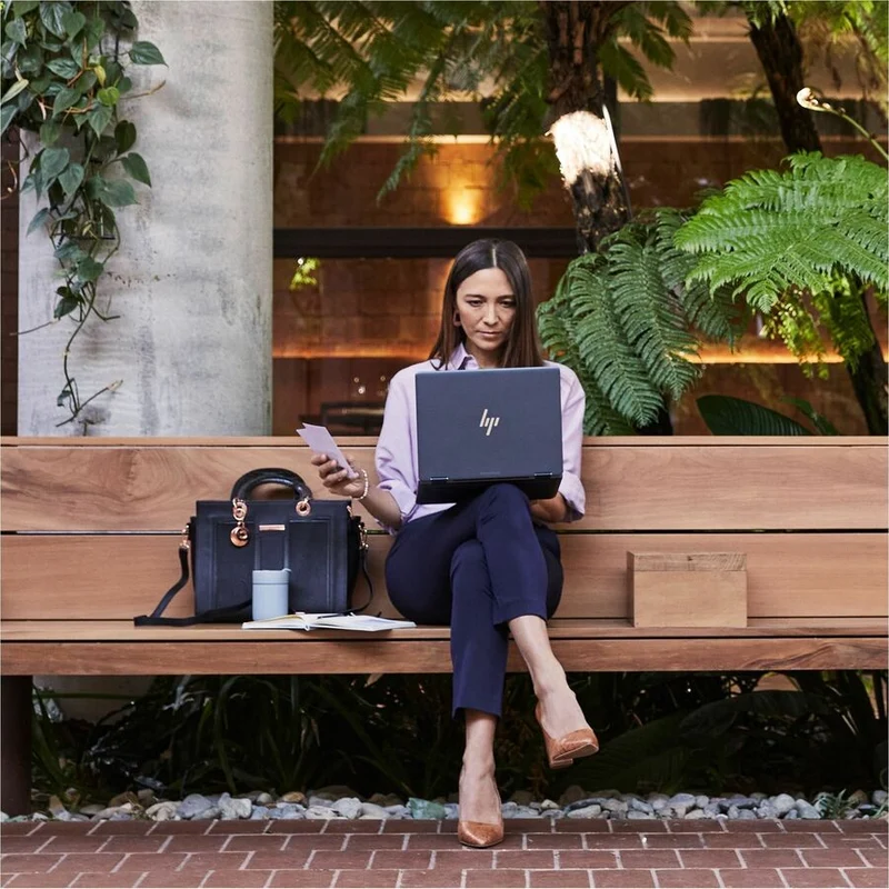 Chromebook convertible 13.5 en 2 à écran tactile HP Elite Dragonfly 1" - 2K - Intel Core i3 12e génération i3-1215U - 8 Go - SSD 256 Go - Clavier bilingue - Bleu ardoise A4ED0UT#ABL