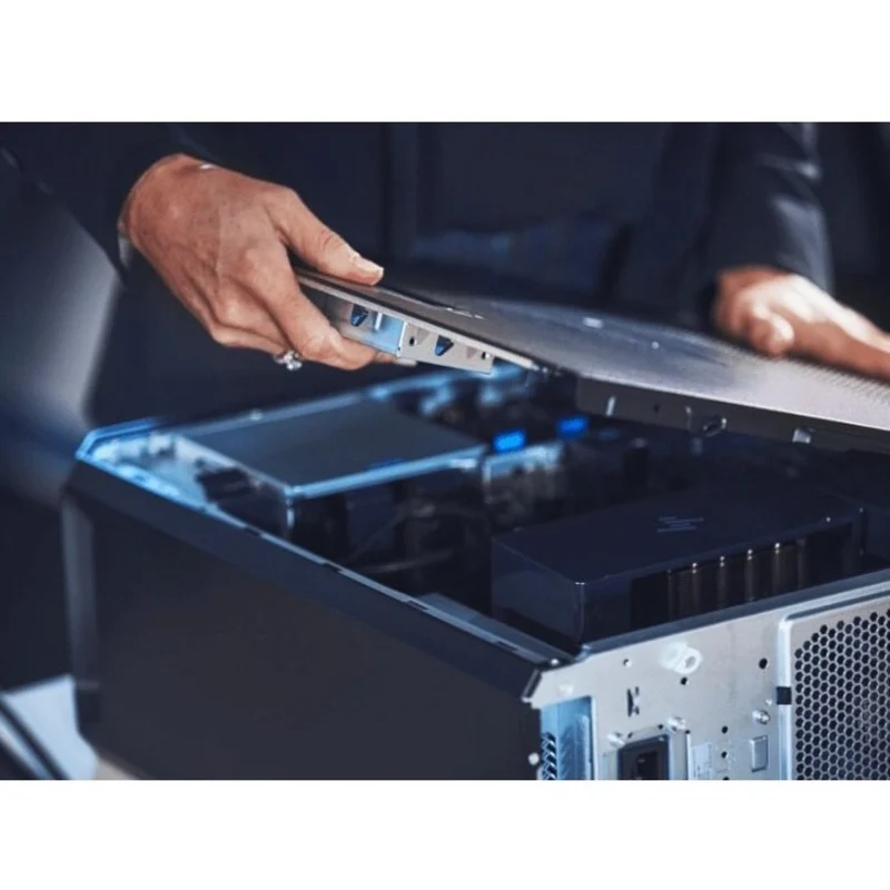 Station de travail HP Z4 G5 - 1 x Intel Xeon w3-2425 - Technologie vPro - 16 Go - SSD 512 Go - Tour - Noir 7X9F5UT#ABA