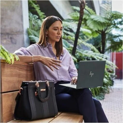 Chromebook convertible 13.5 en 2 HP Elite Dragonfly 1" - WUXGA+ - Intel Core i5 12e génération i5-1245U - Technologie vPro - Plateforme Intel Evo - 8 Go - SSD 256 Go - Clavier bilingue - Bleu ardoise 7A566UT#ABL