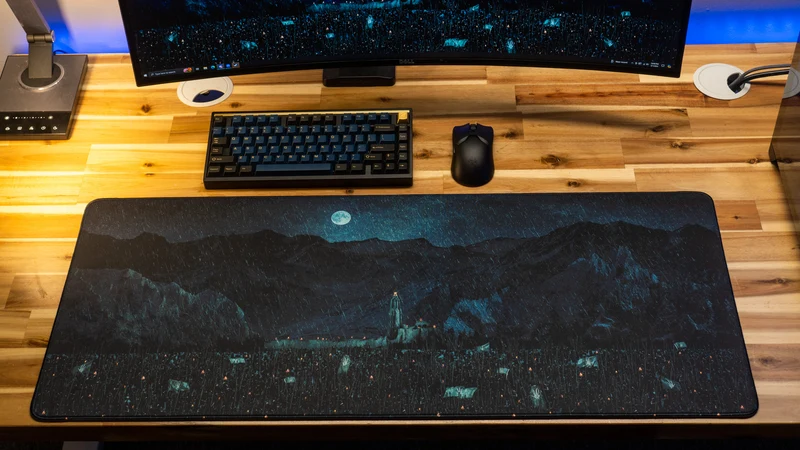 "Helms Deep" — Bellum Et Historia Deskmat