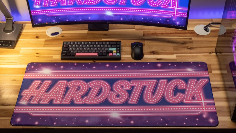 "Hardstuck" — Rav Deskmat
