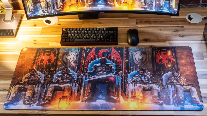 "KING TUNDERMOSTT" — Rust Deskmat