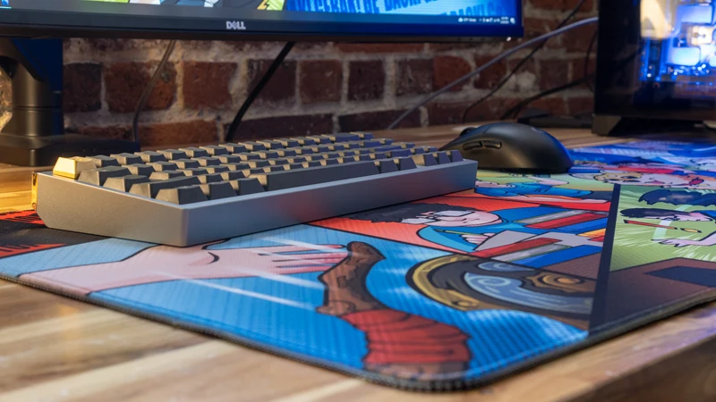 "Eternalenvyy" — Baalorlord Deskmat