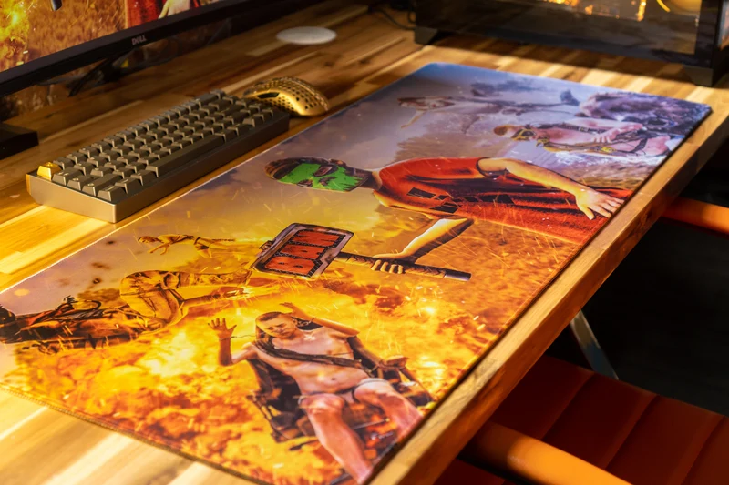 "Camomo_10 - THE BANHAMMER" — Rust Deskmat