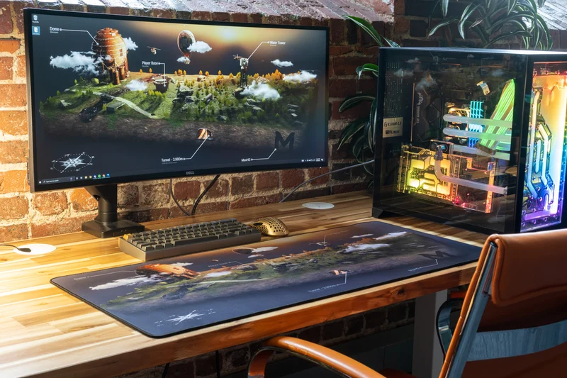 "MaxHS" — Rust Deskmat