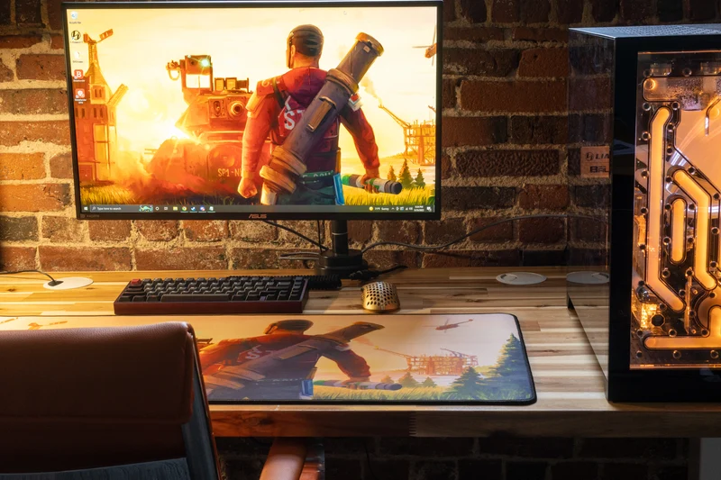 "Spinky" — Signature Deskmat