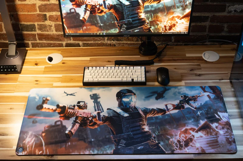 "etone" — Signature Deskmat